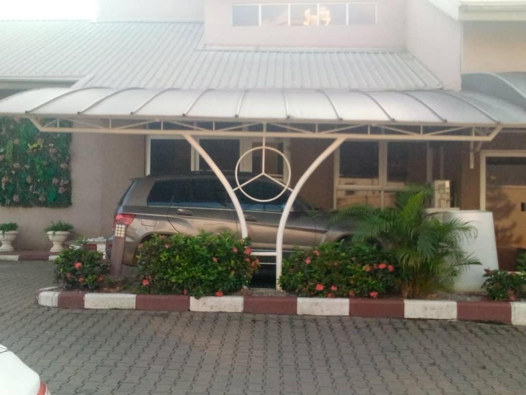 Diamond Lane Hotel Abuja Exteriör bild