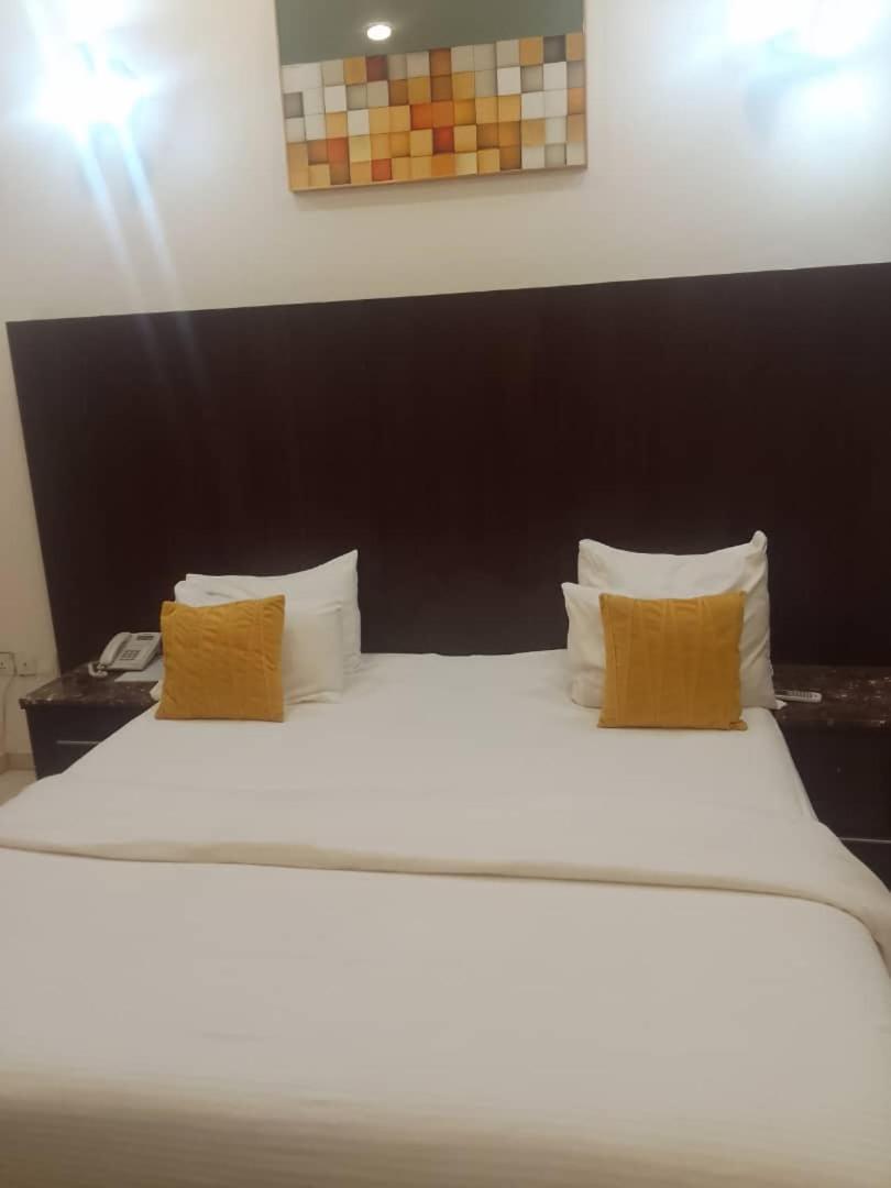 Diamond Lane Hotel Abuja Exteriör bild